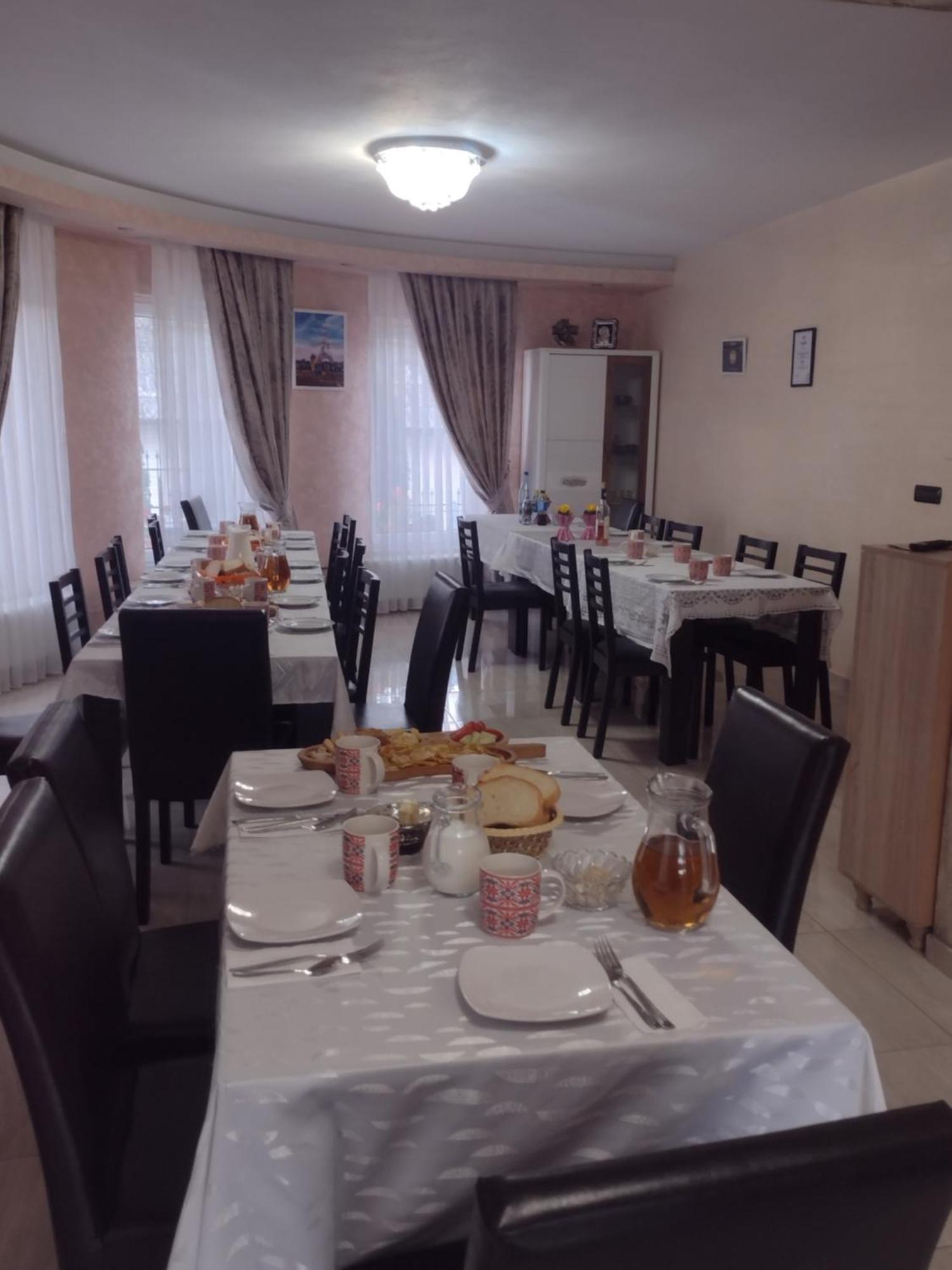 فندق Popasul Calatorului مويزي المظهر الخارجي الصورة